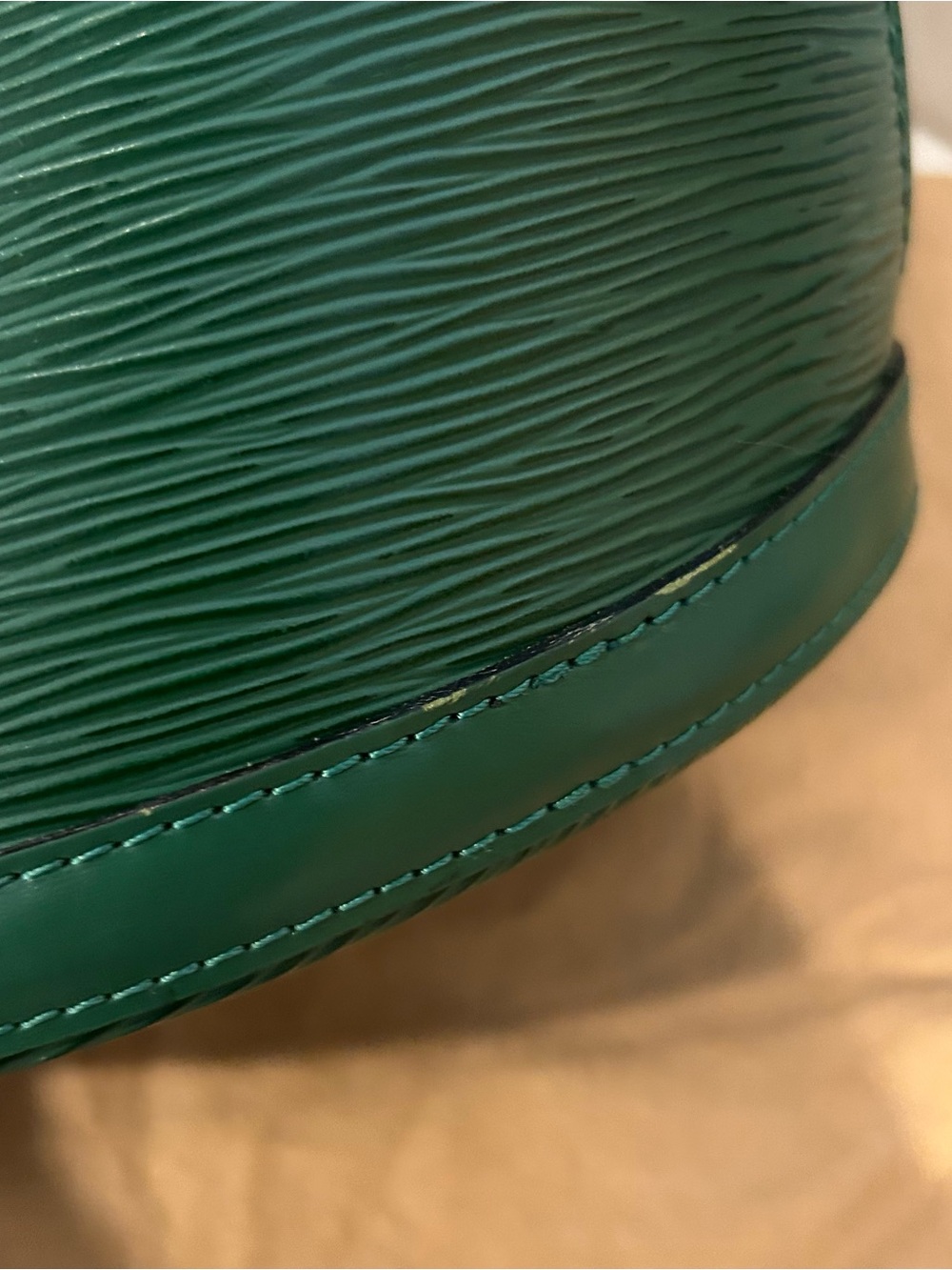 Louis Vuitton Cluny Green Epi Leather Bucket Shoulder Bag w/Entrupy Certificate - Picture 10 of 17